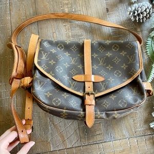 Authentic Louis Vuitton crossbody